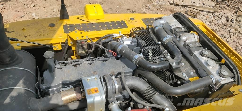 Komatsu pc200-8 Roomikekskavaatorid