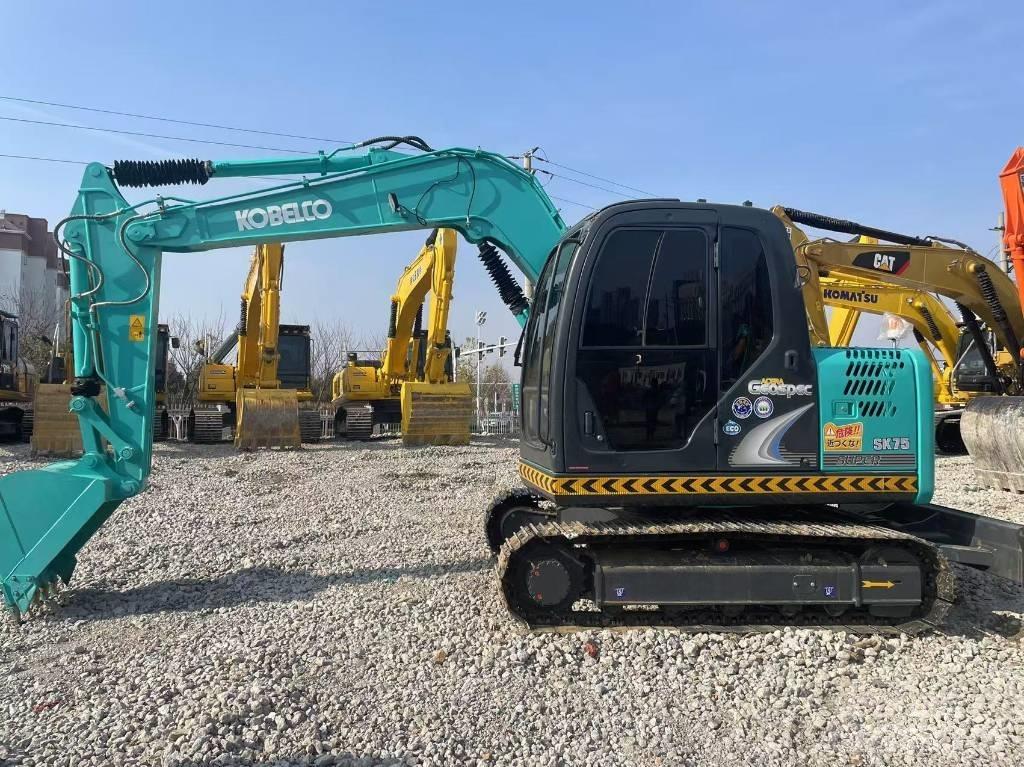 Kobelco SK75 Roomikekskavaatorid