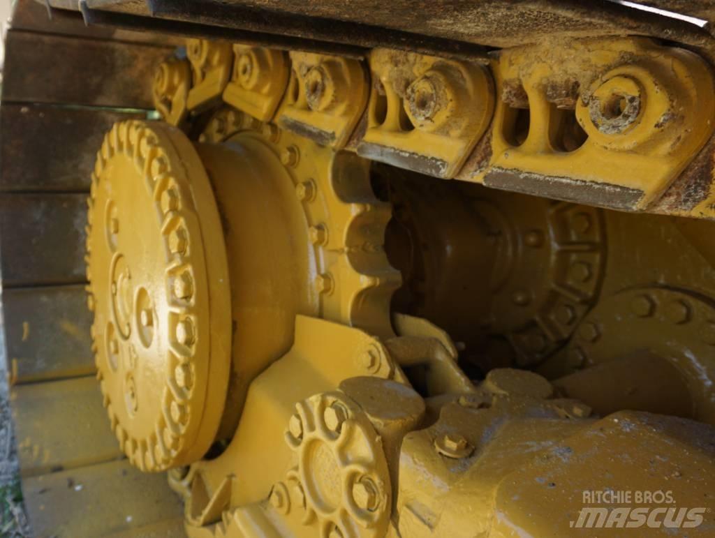 CAT D 6 K 2 LGP Buldooserid