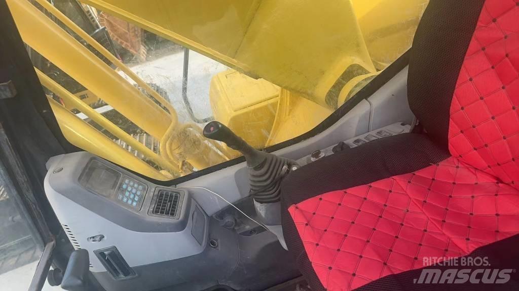 Komatsu PC 200 LC-7 Roomikekskavaatorid