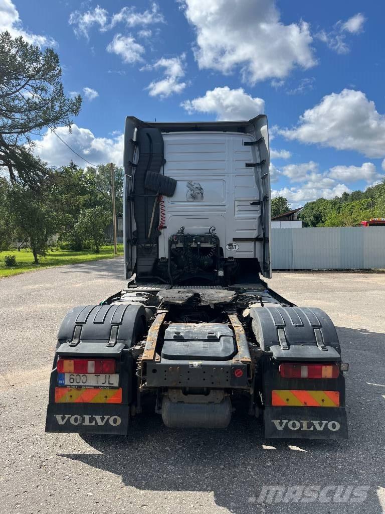 Volvo FH 12 Sadulveokid