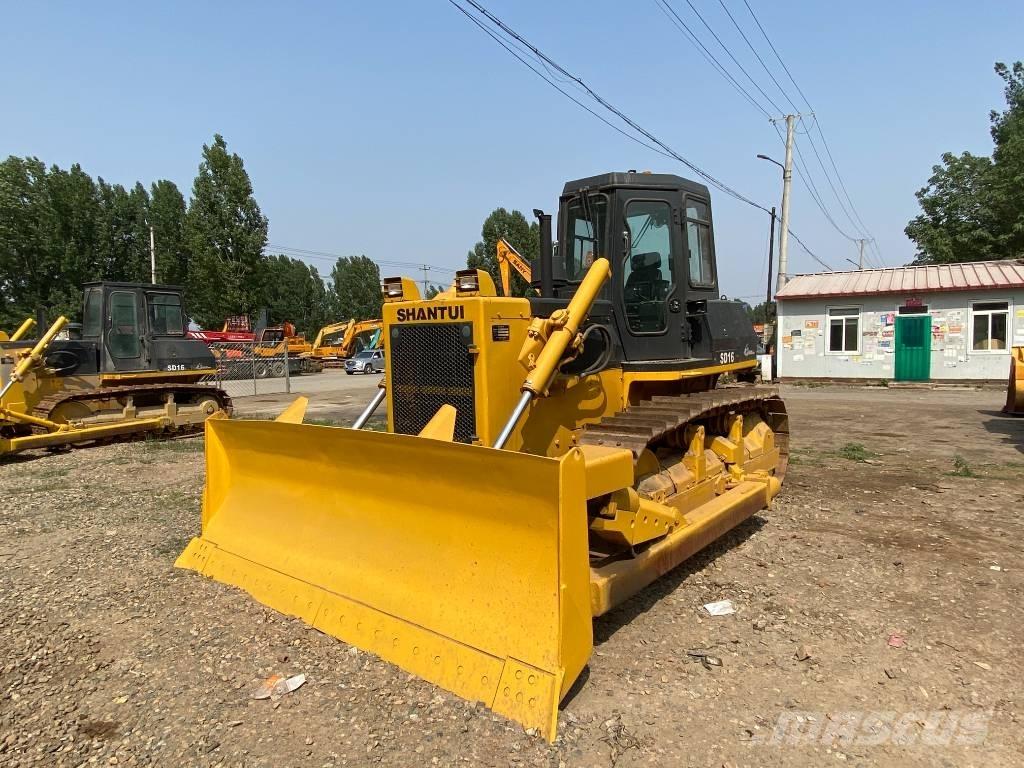 Shantui SD 16 Buldooserid