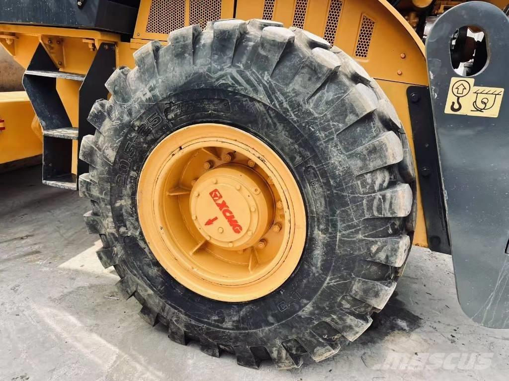 XCMG XS 223 J Ühe trumliga rullid
