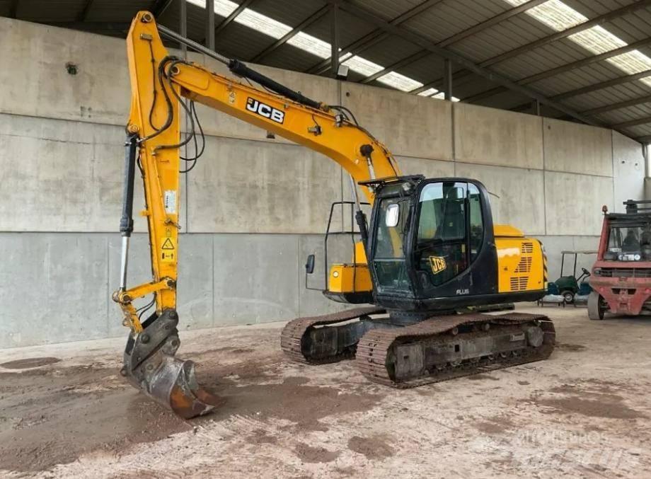 JCB JS 130 LC Roomikekskavaatorid