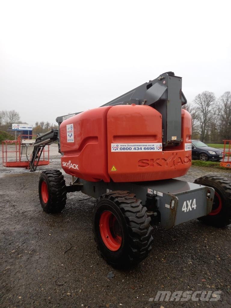 SkyJack SJ 63 AJ Iseliikuvad poomtõstukid