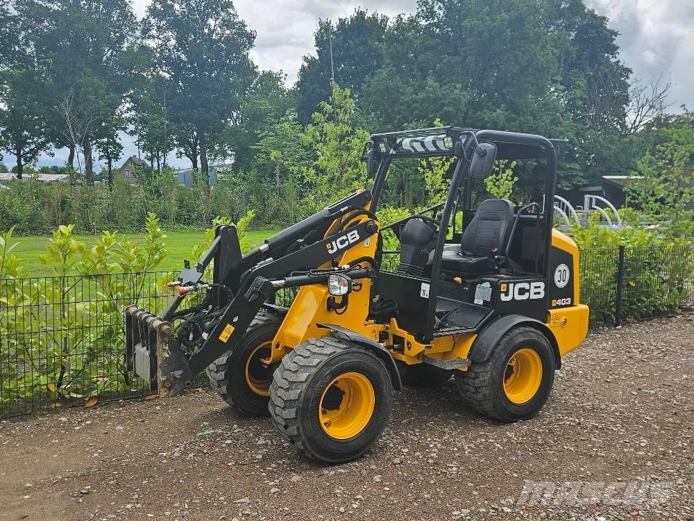 JCB 403 Väikelaadurid