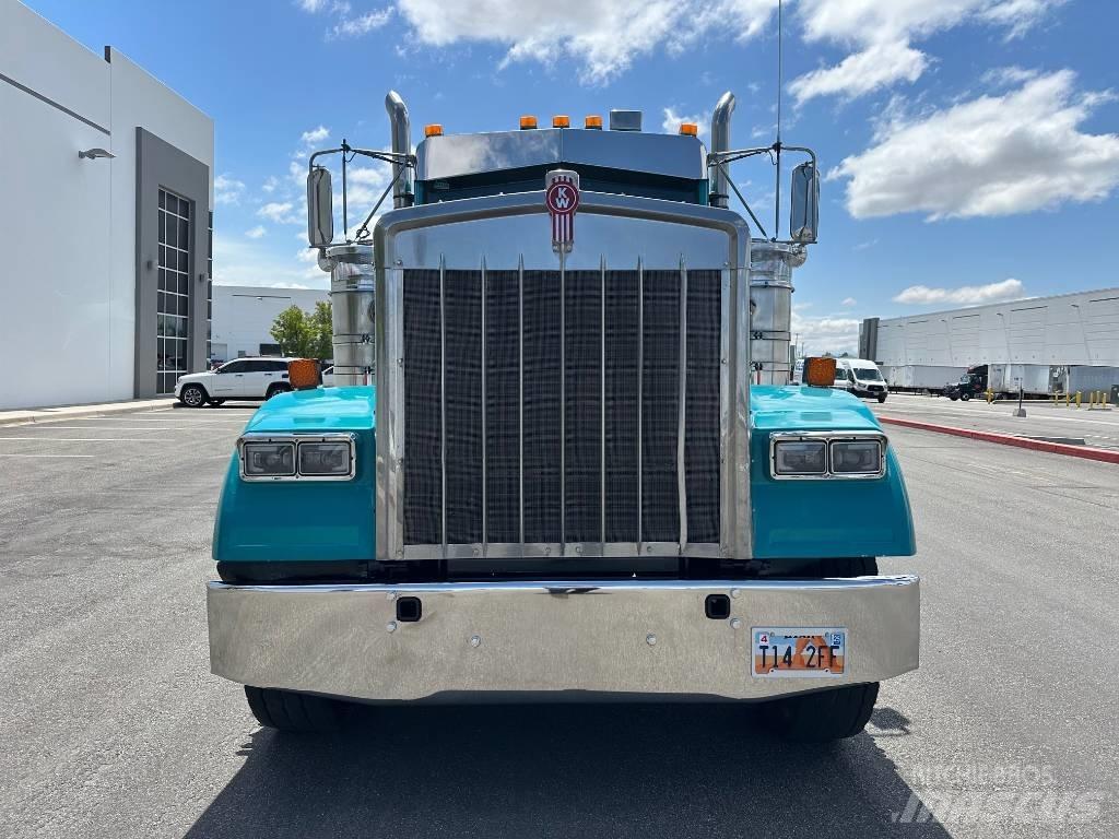 Kenworth W 900 Sadulveokid