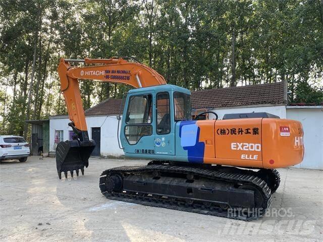 Hitachi EX200 Roomikekskavaatorid