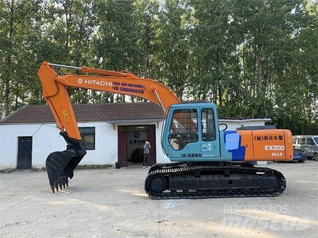 Hitachi EX200 Roomikekskavaatorid