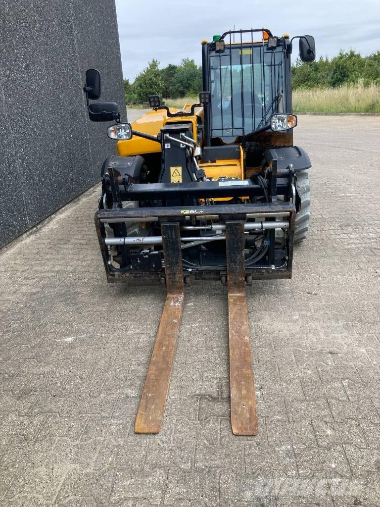 JCB 525-60 E Teleskooplaadurid