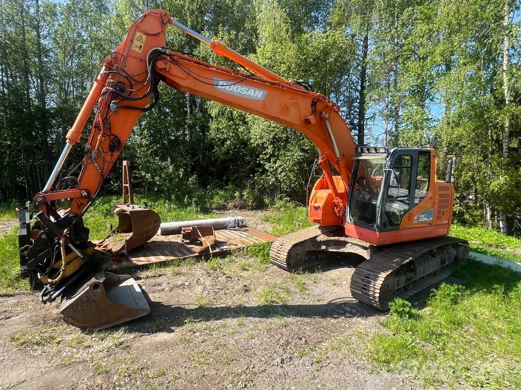 Doosan 235 LCR Roomikekskavaatorid