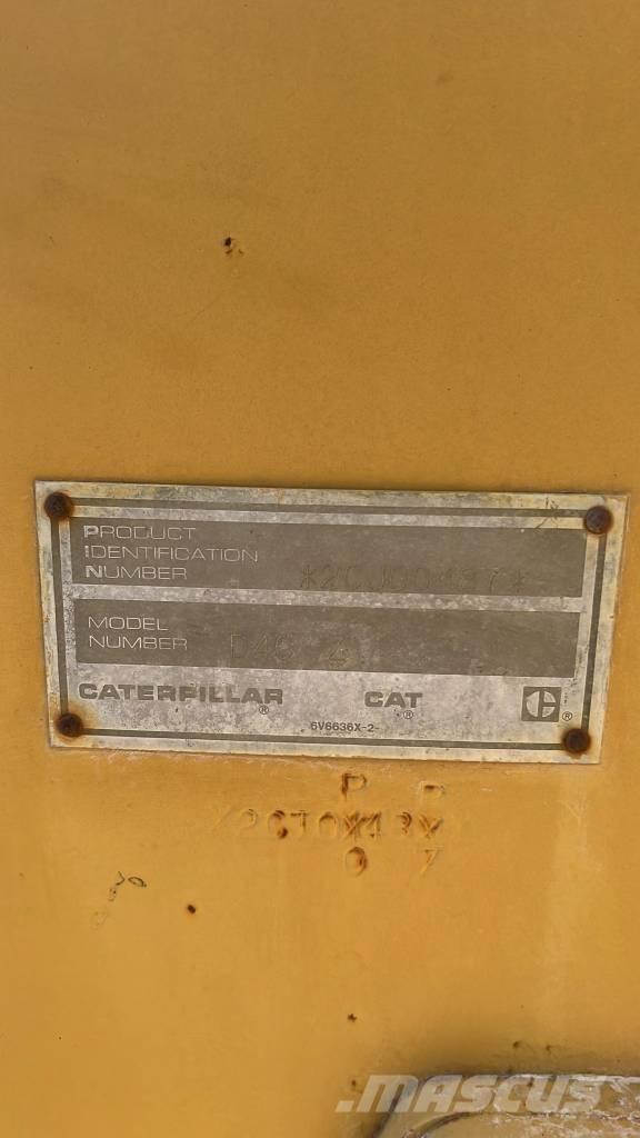 CAT D 4 C Buldooserid