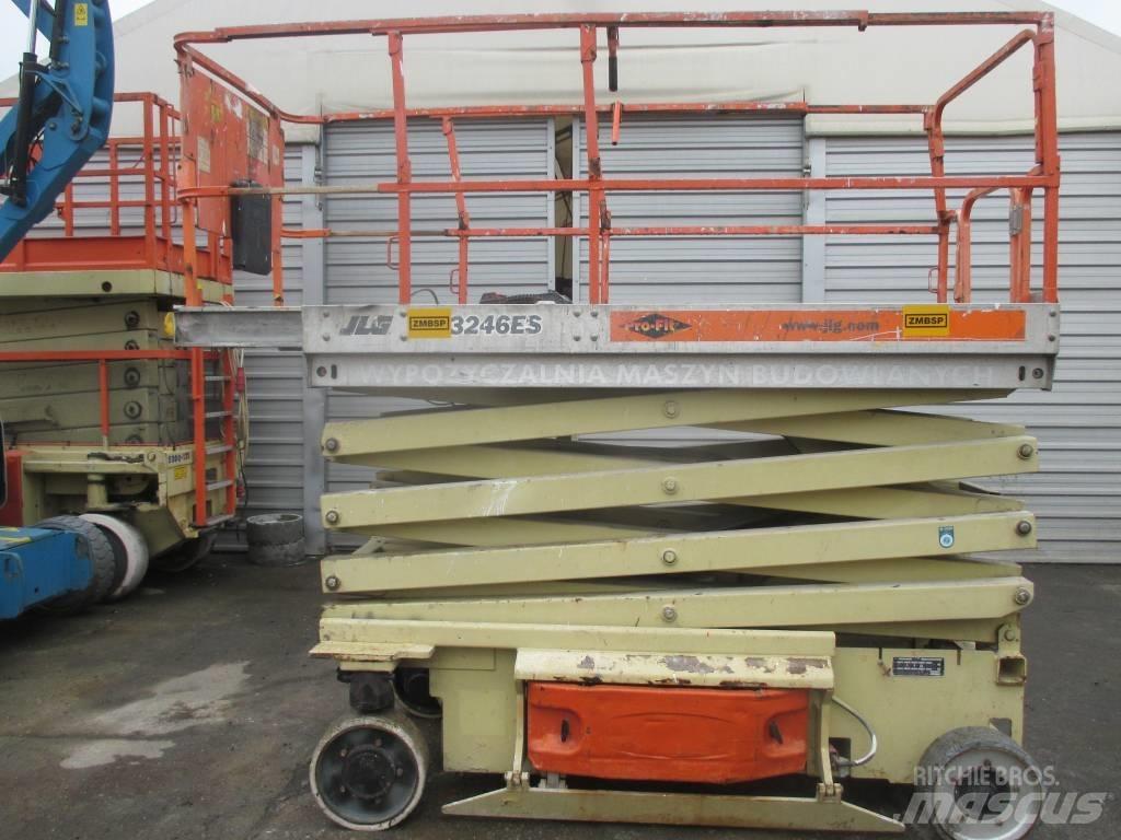 JLG 3246 ES Käärtõstukid
