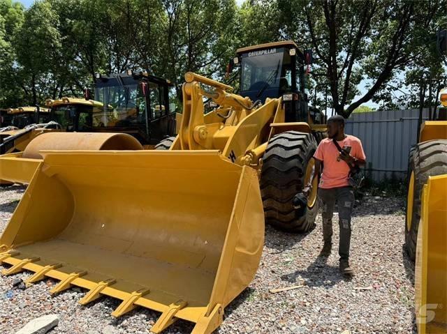 CAT 966 H Rataslaadurid