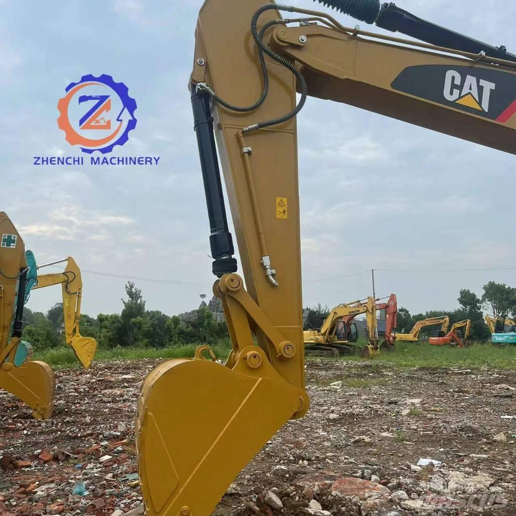 CAT 320 D2 Roomikekskavaatorid