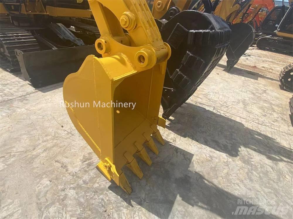 Komatsu PC 55 MR Roomikekskavaatorid