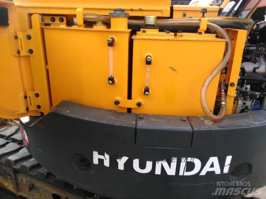 Hyundai 80 CR9-A Roomikekskavaatorid