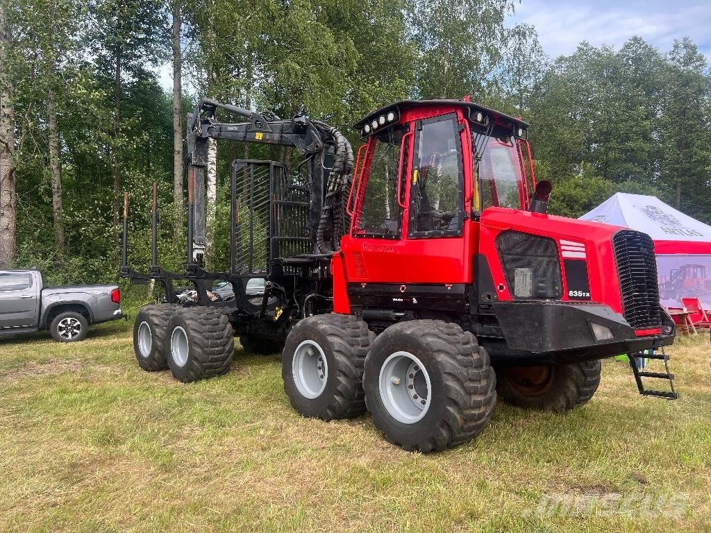 Komatsu 835 Forwarderid