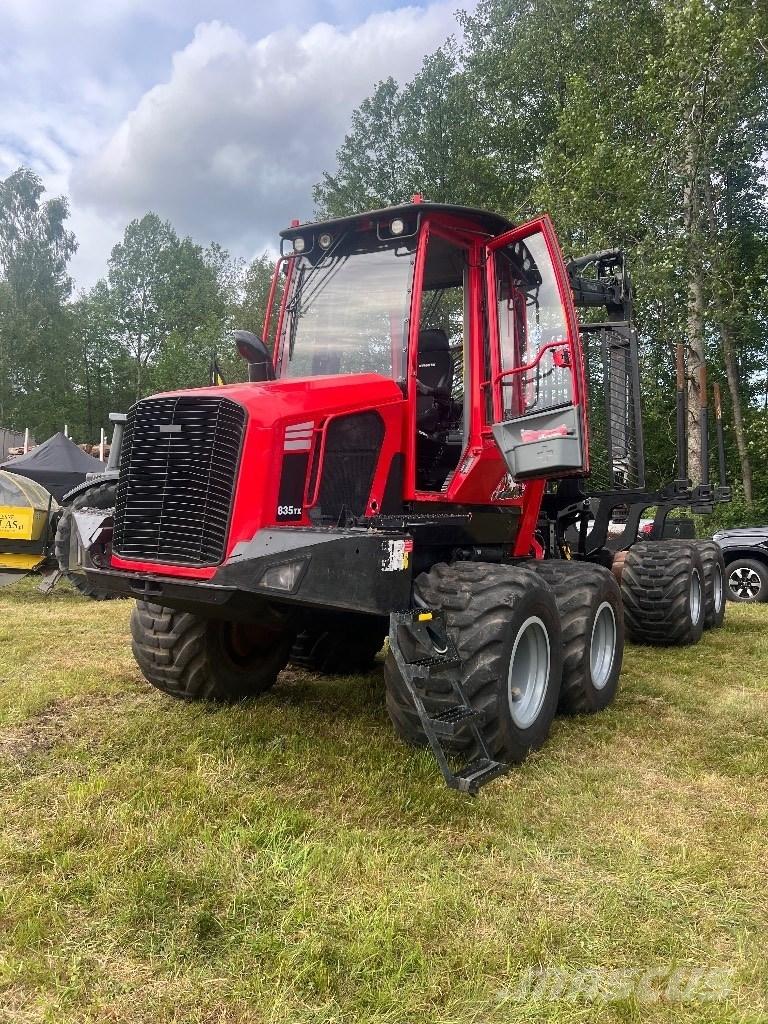 Komatsu 835 Forwarderid