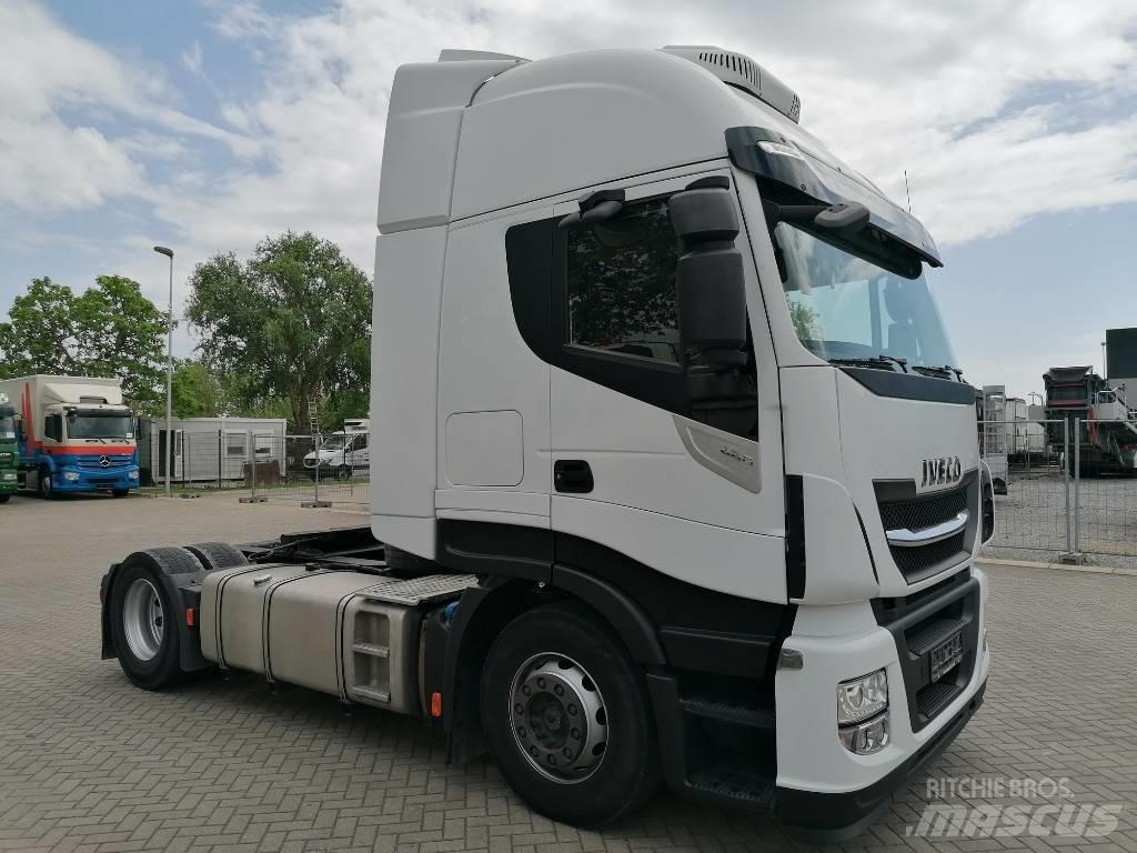 Iveco AS440ST/P Sadulveokid