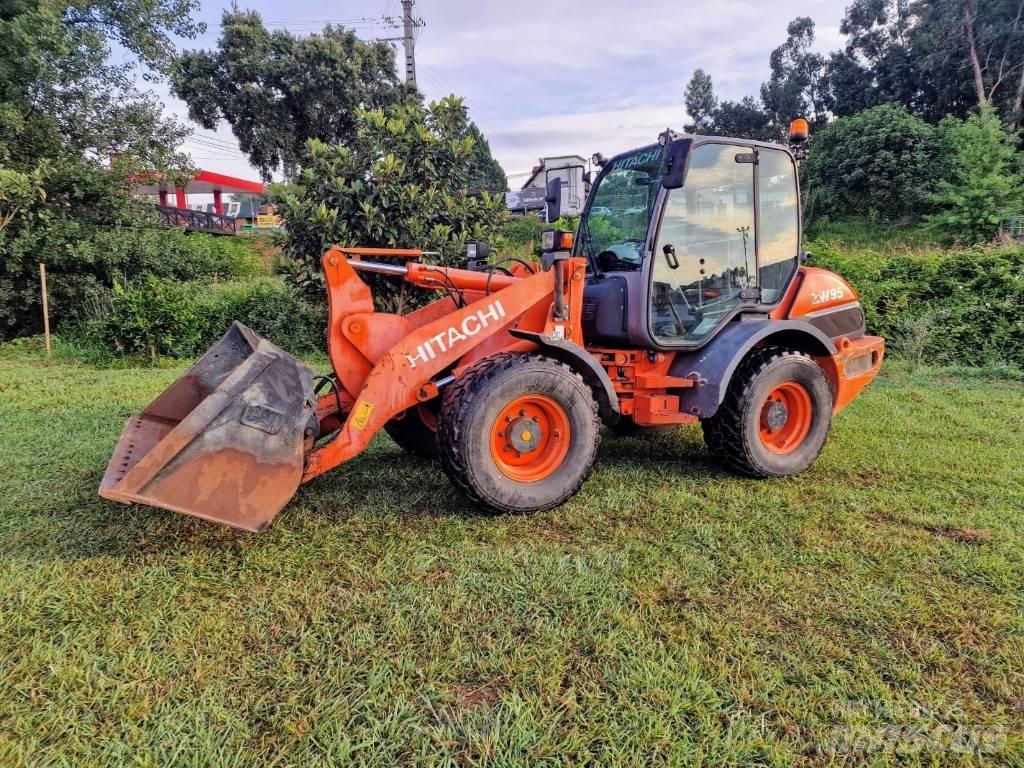 Hitachi ZW 95 Rataslaadurid