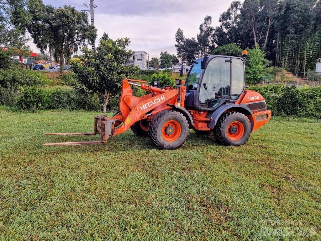 Hitachi ZW 95 Rataslaadurid