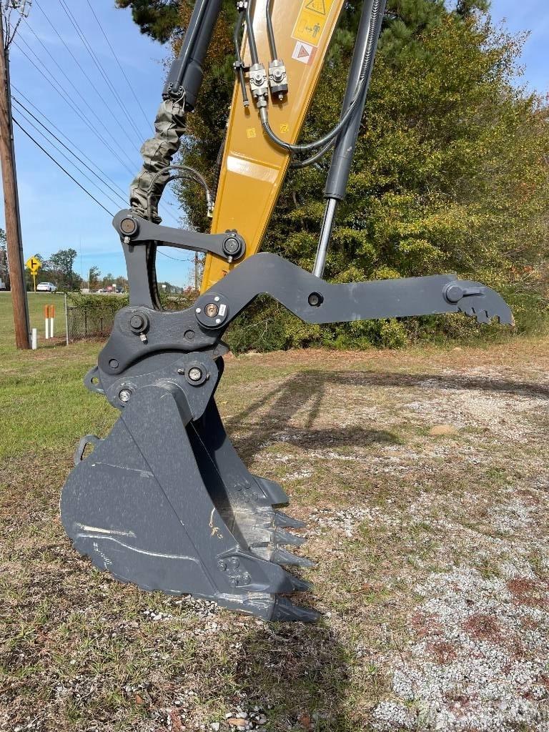 XCMG XE 155 UCR Roomikekskavaatorid