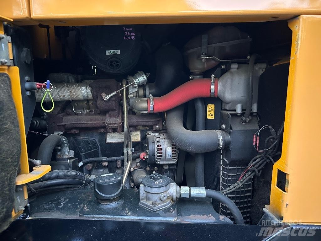 JCB 9TFT Väikekallurid