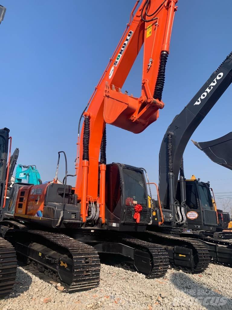 Hitachi ZX 200 Roomikekskavaatorid