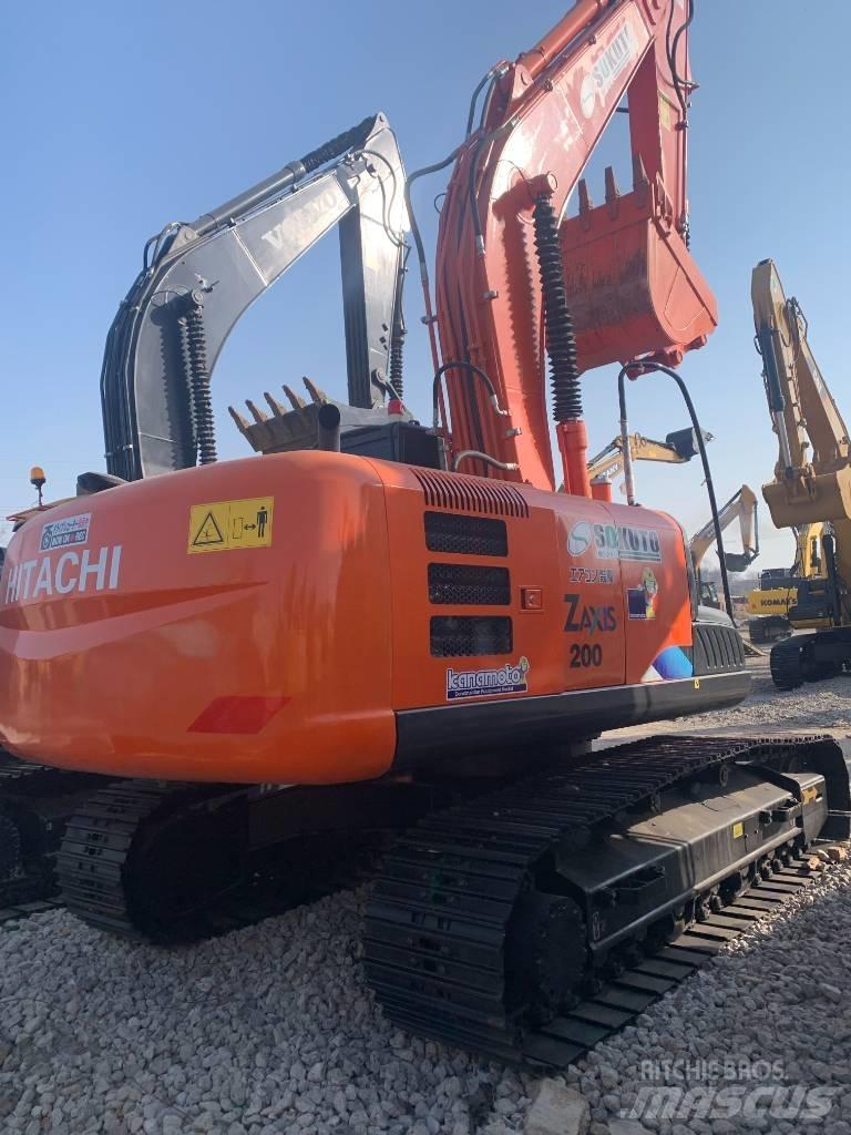 Hitachi ZX 200 Roomikekskavaatorid