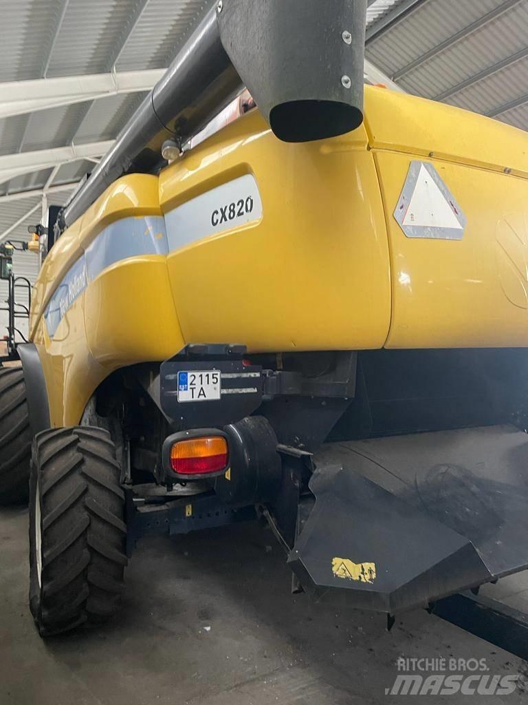 New Holland CX 820 Teraviljakombainid