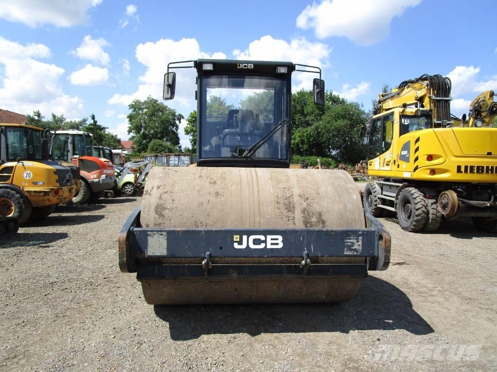 JCB VM 132  VM 137 Pinnasetihendajad