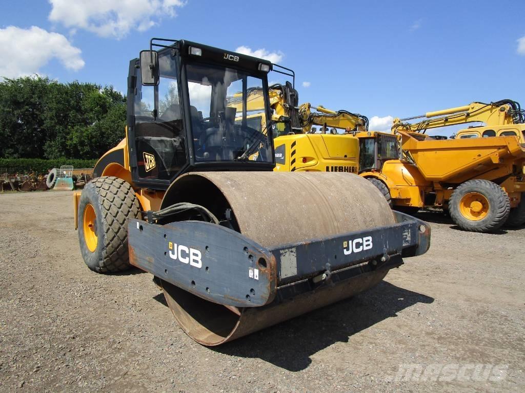 JCB VM 132  VM 137 Pinnasetihendajad