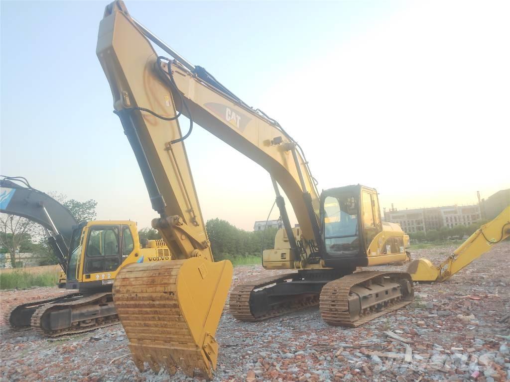 CAT 325C Roomikekskavaatorid