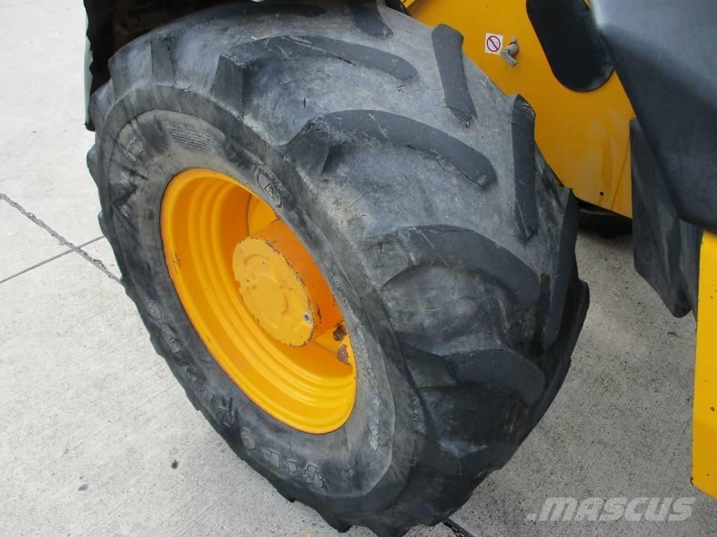 JCB 526 S (628) Teleskooplaadurid