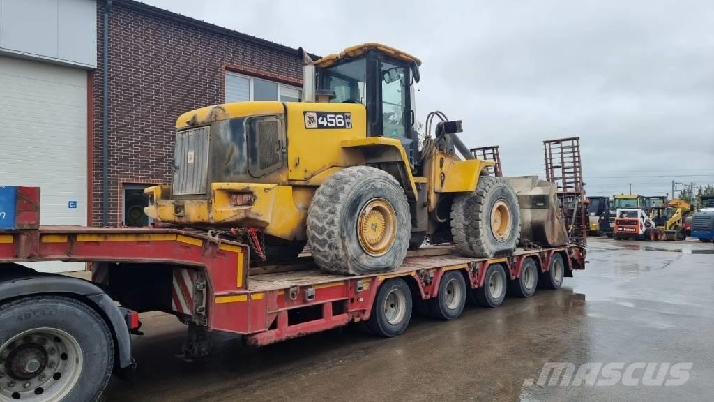 JCB 456 Rataslaadurid