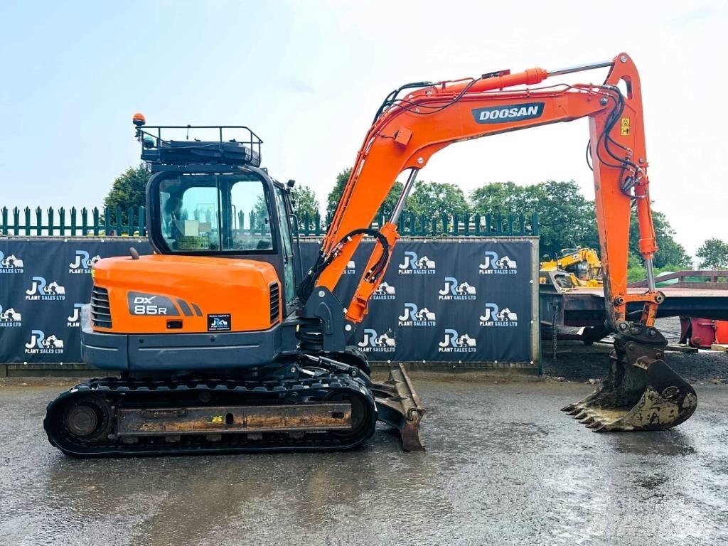 Doosan DX 85 R-3 Väikeekskavaatorid 7t-12t