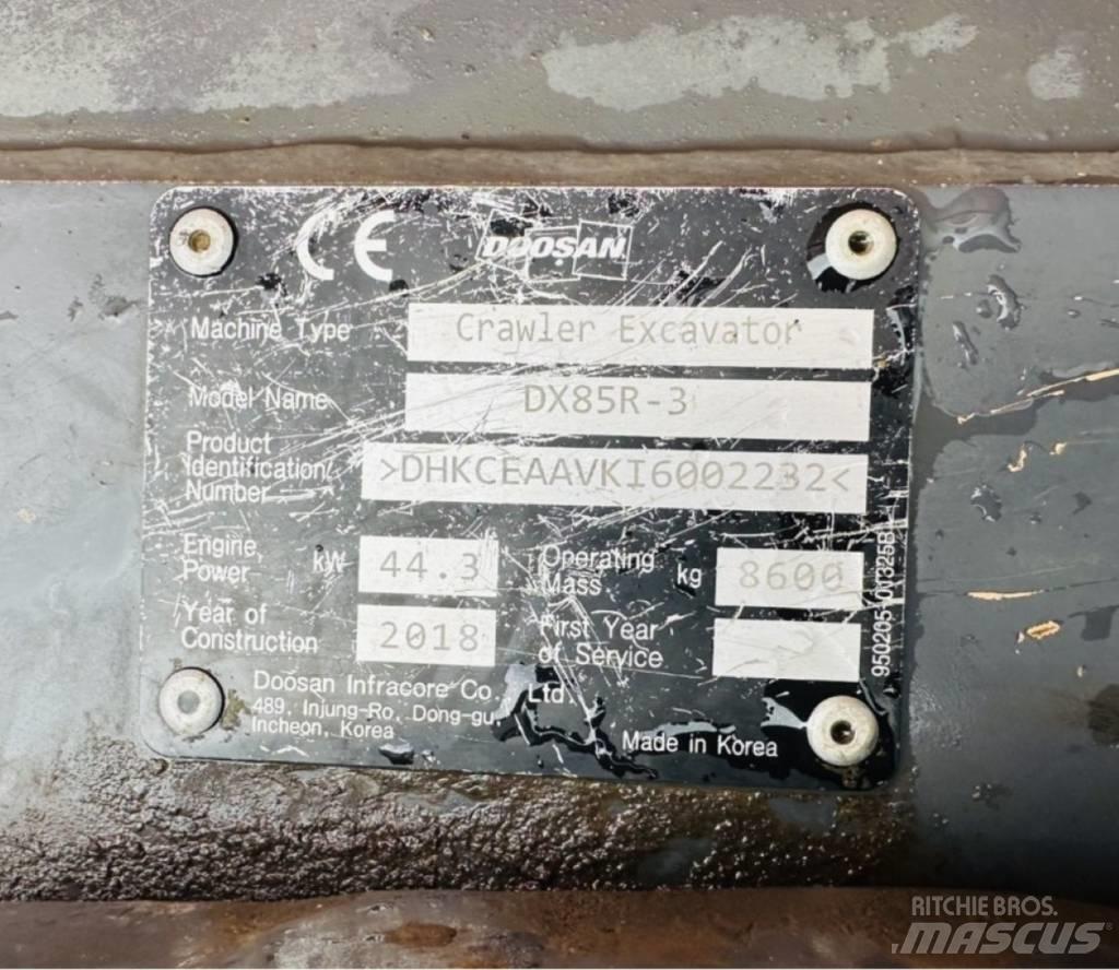 Doosan DX 85 R-3 Väikeekskavaatorid 7t-12t