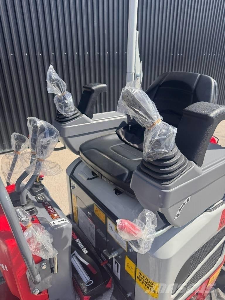 Takeuchi TB 210 R Miniekskavaatorid < 7 t