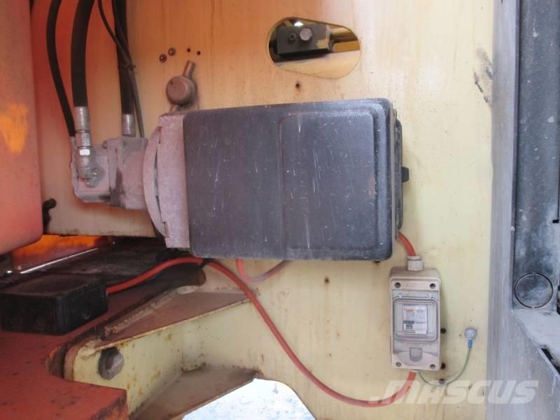 JLG 460 SJ Teleskoop poomtõstukid