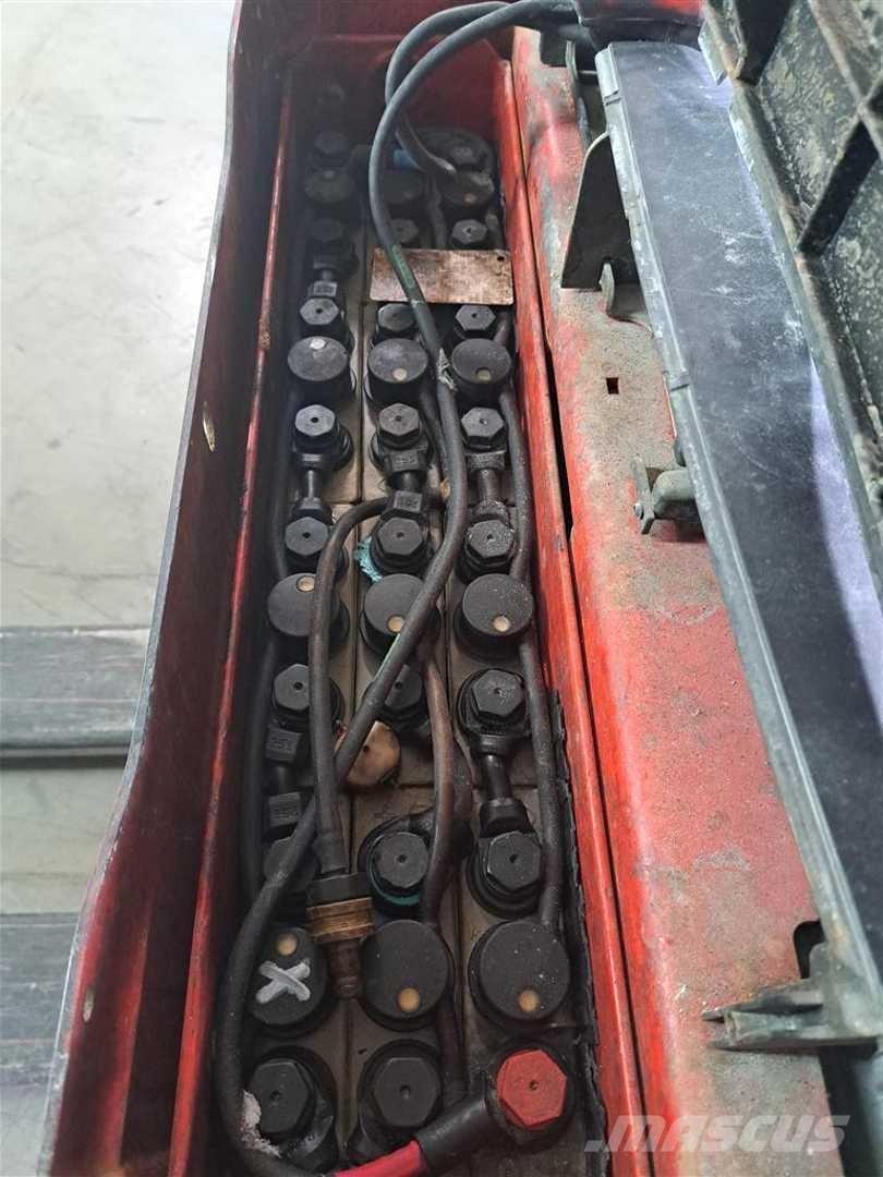 Linde T16 Järelkäidavad virnastajad