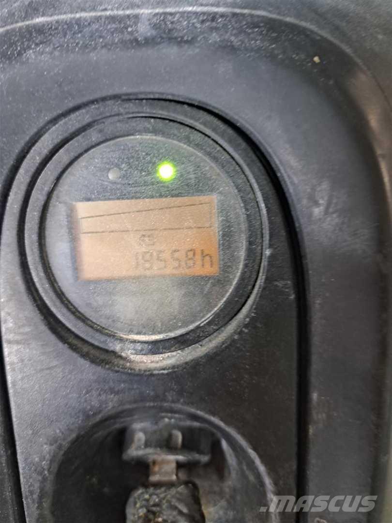 Linde T16 Järelkäidavad virnastajad