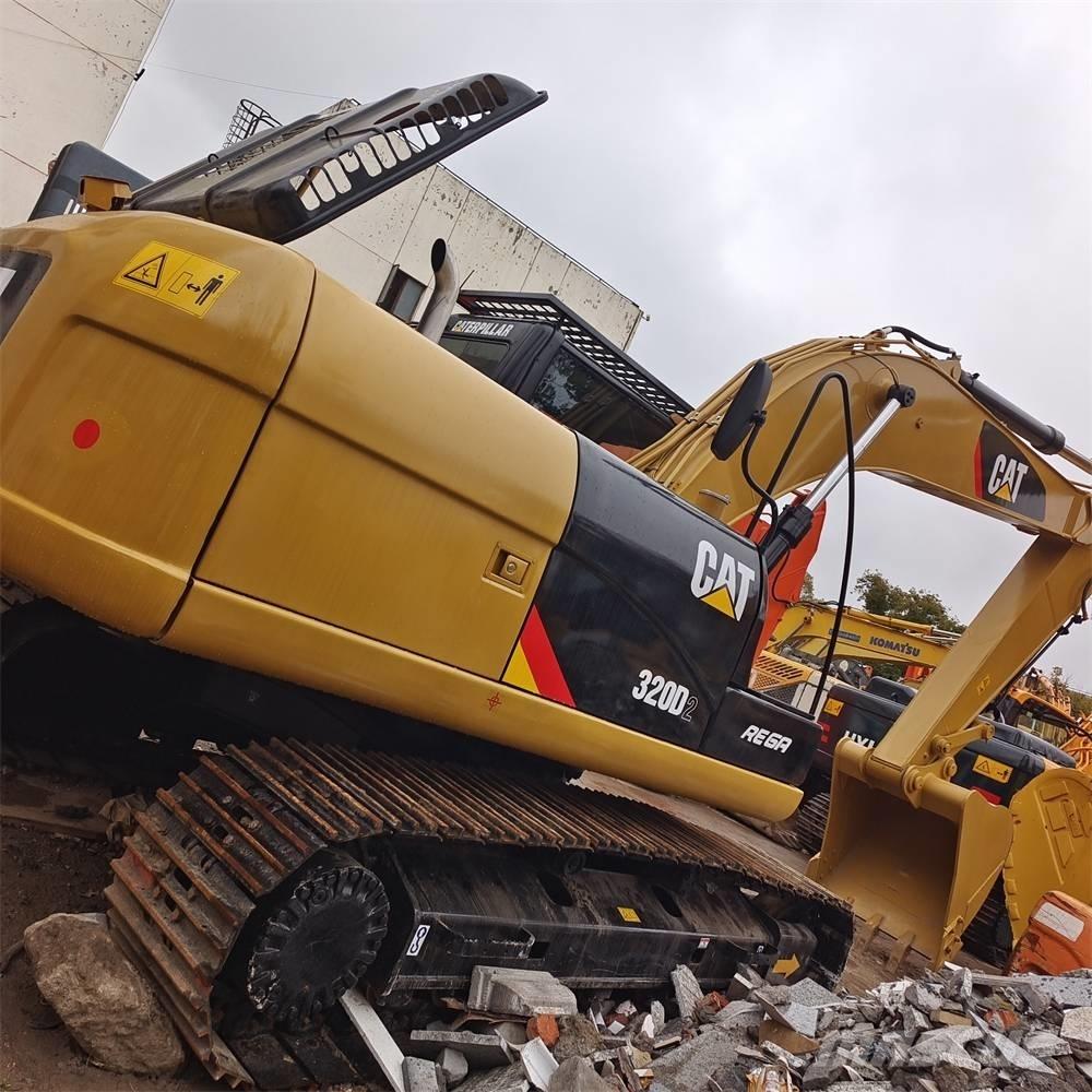 CAT 320 D Roomikekskavaatorid