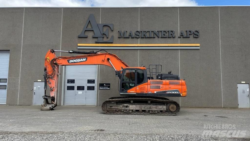 Doosan DX 300 LC-5 Roomikekskavaatorid