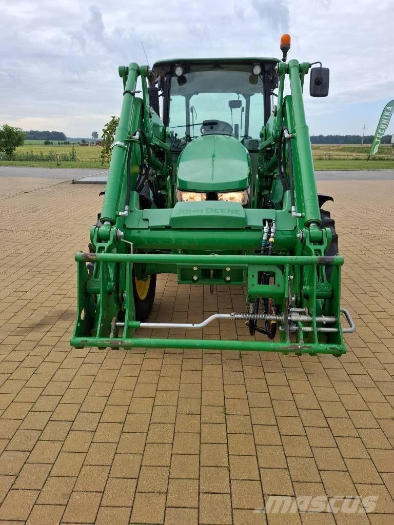 John Deere 5100M Traktorid