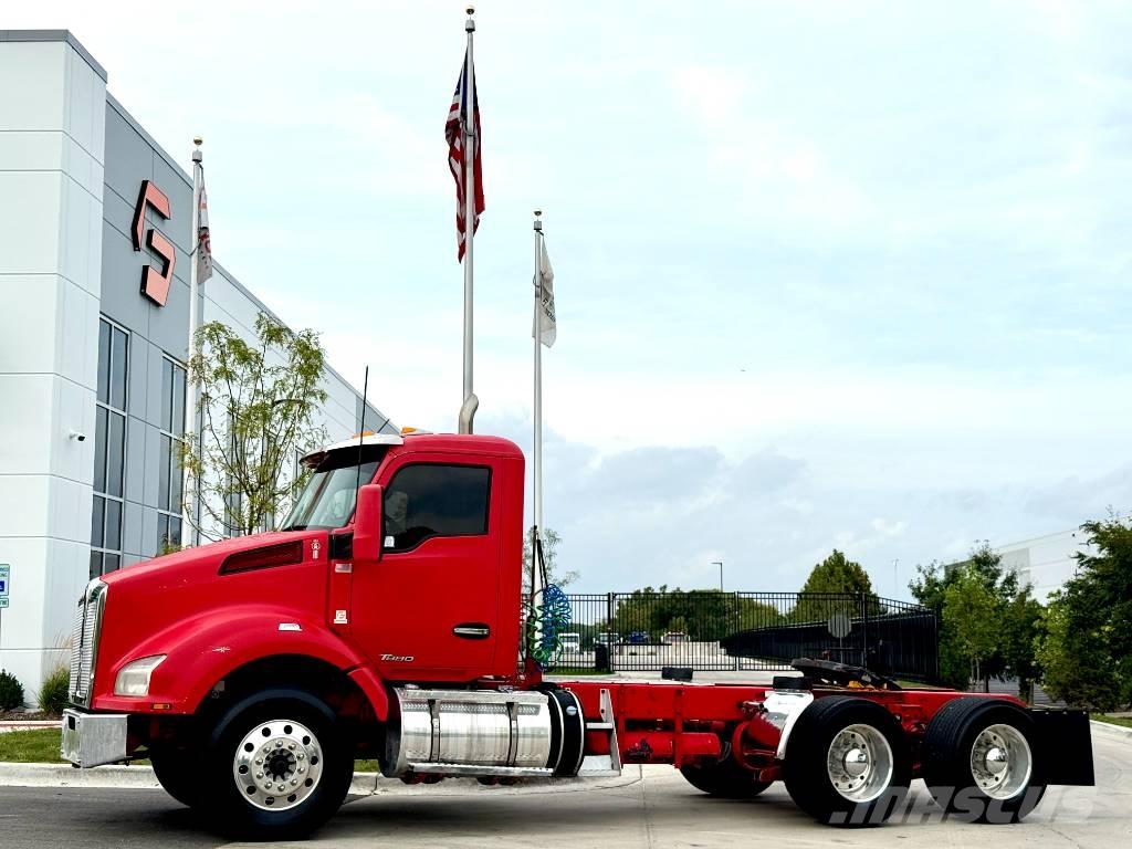 Kenworth T 880 Sadulveokid