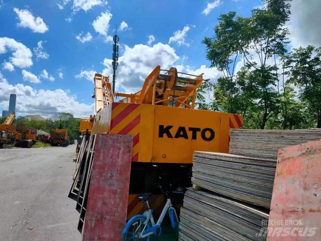 Kato NK 400 E Maastikutõstukid