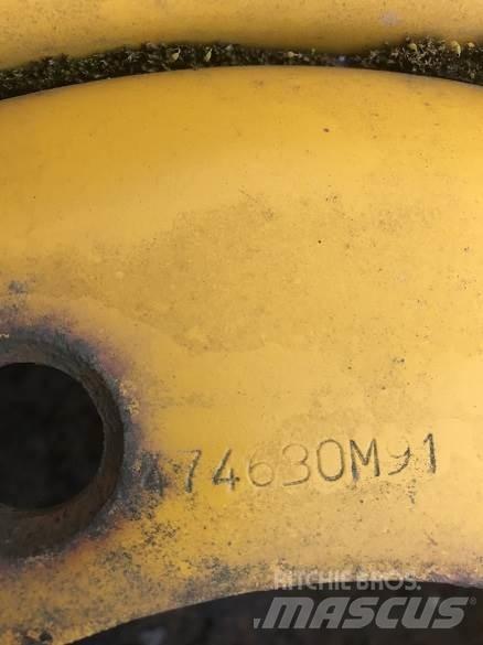  MASSEY FRONT WHEEL Rehvid, rattad ja veljed