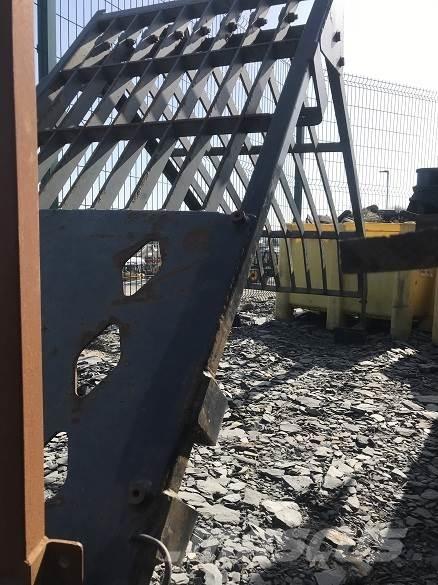  SAFTEY ROLL CAGE Muu