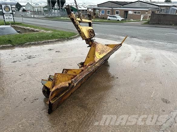  SNOWPLOUGH Muu